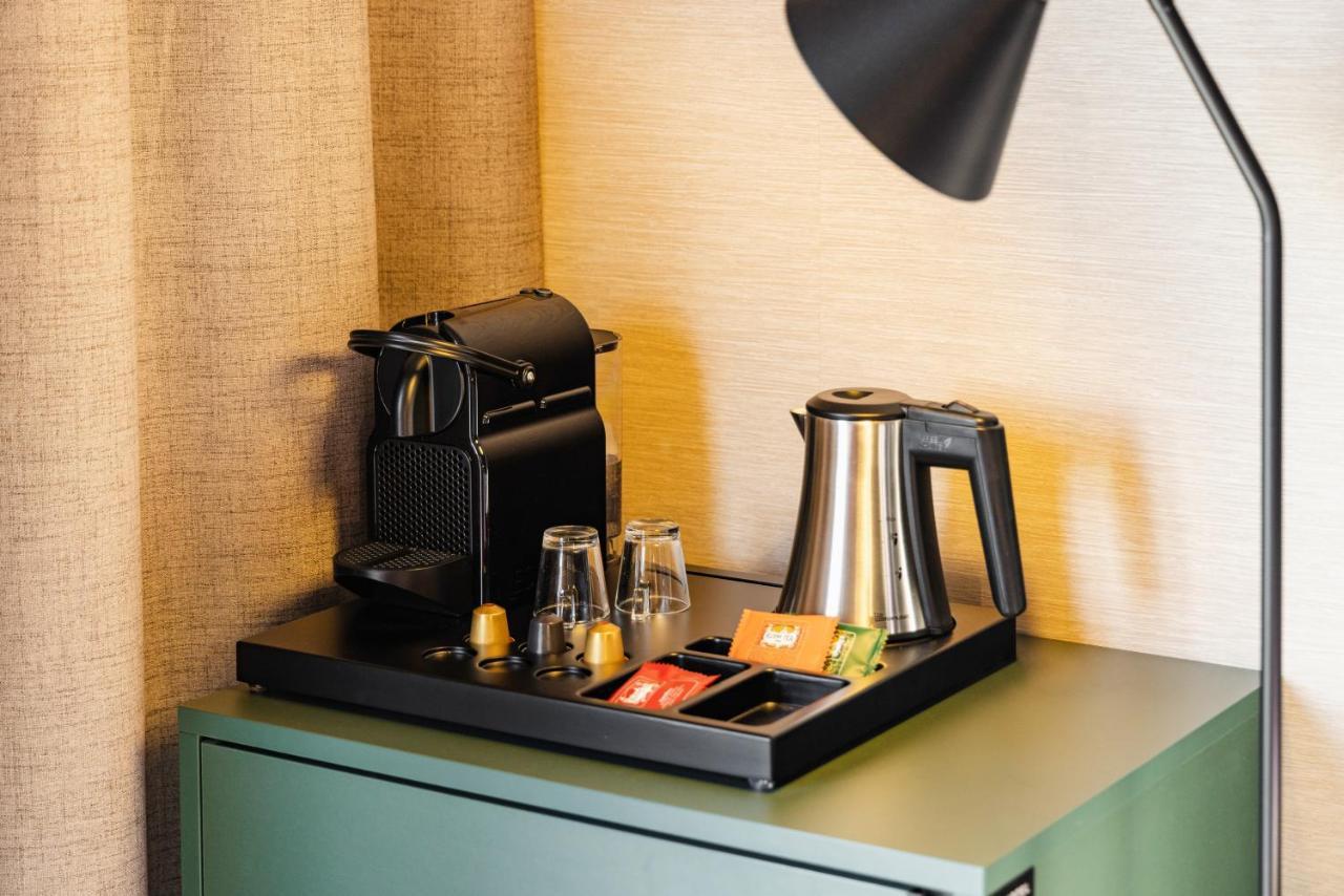 โนโวเทล ปารีส ซูเรเนอ ลงชอง Hotel ซูเรน ภายนอก รูปภาพ