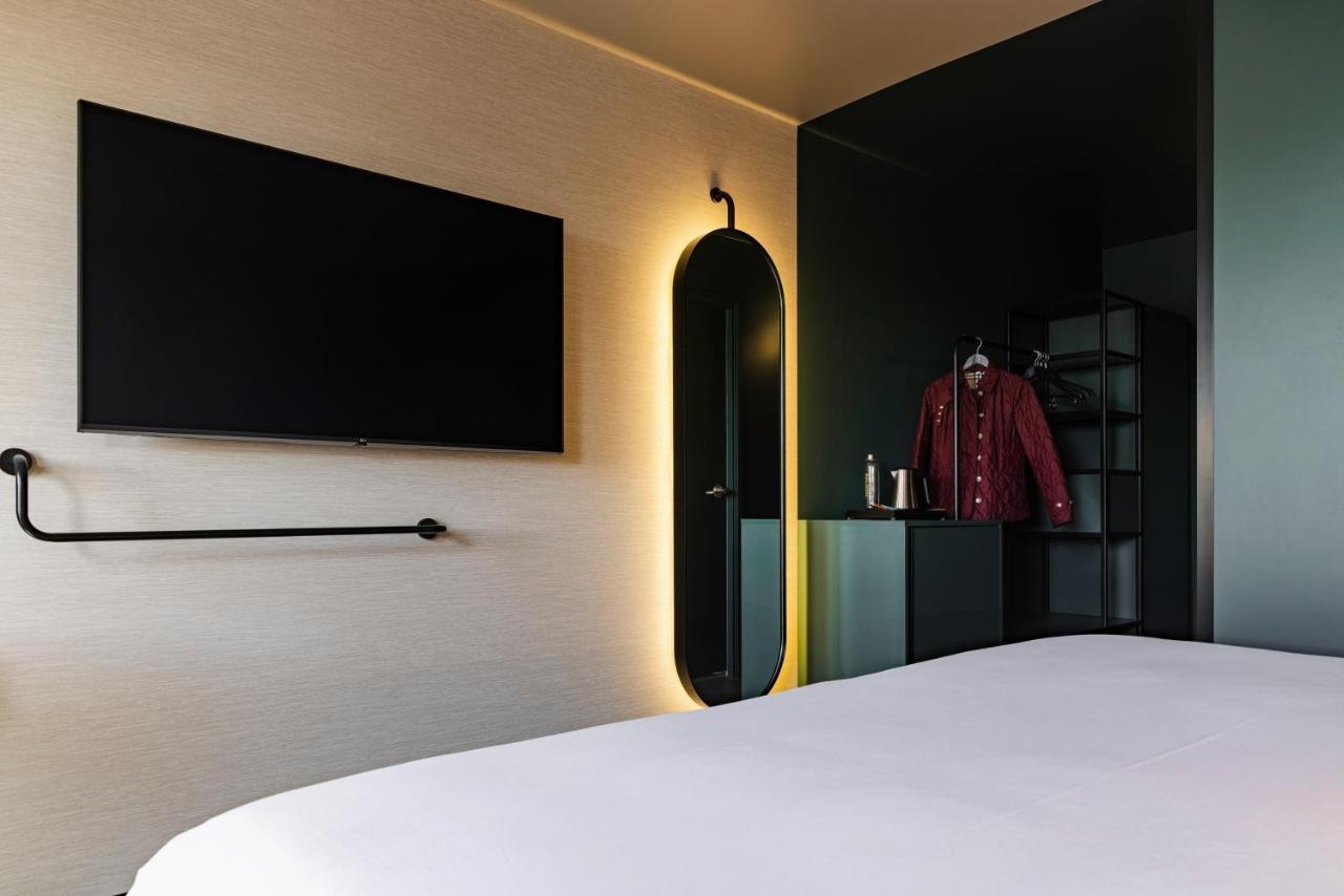 โนโวเทล ปารีส ซูเรเนอ ลงชอง Hotel ซูเรน ภายนอก รูปภาพ
