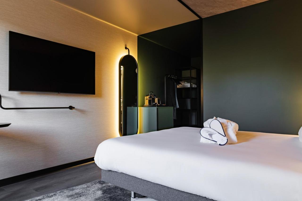 โนโวเทล ปารีส ซูเรเนอ ลงชอง Hotel ซูเรน ภายนอก รูปภาพ
