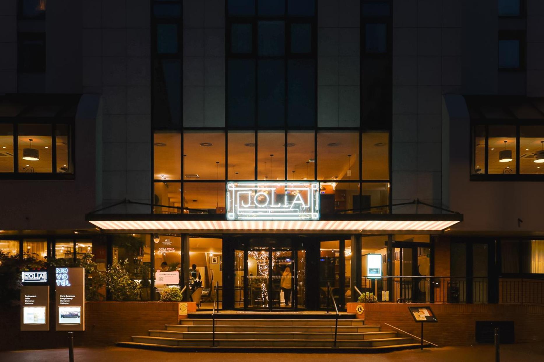 โนโวเทล ปารีส ซูเรเนอ ลงชอง Hotel ซูเรน ภายนอก รูปภาพ