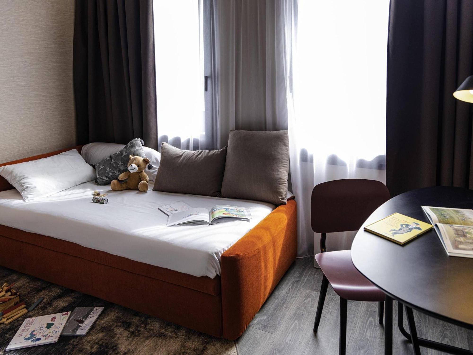 โนโวเทล ปารีส ซูเรเนอ ลงชอง Hotel ซูเรน ภายนอก รูปภาพ
