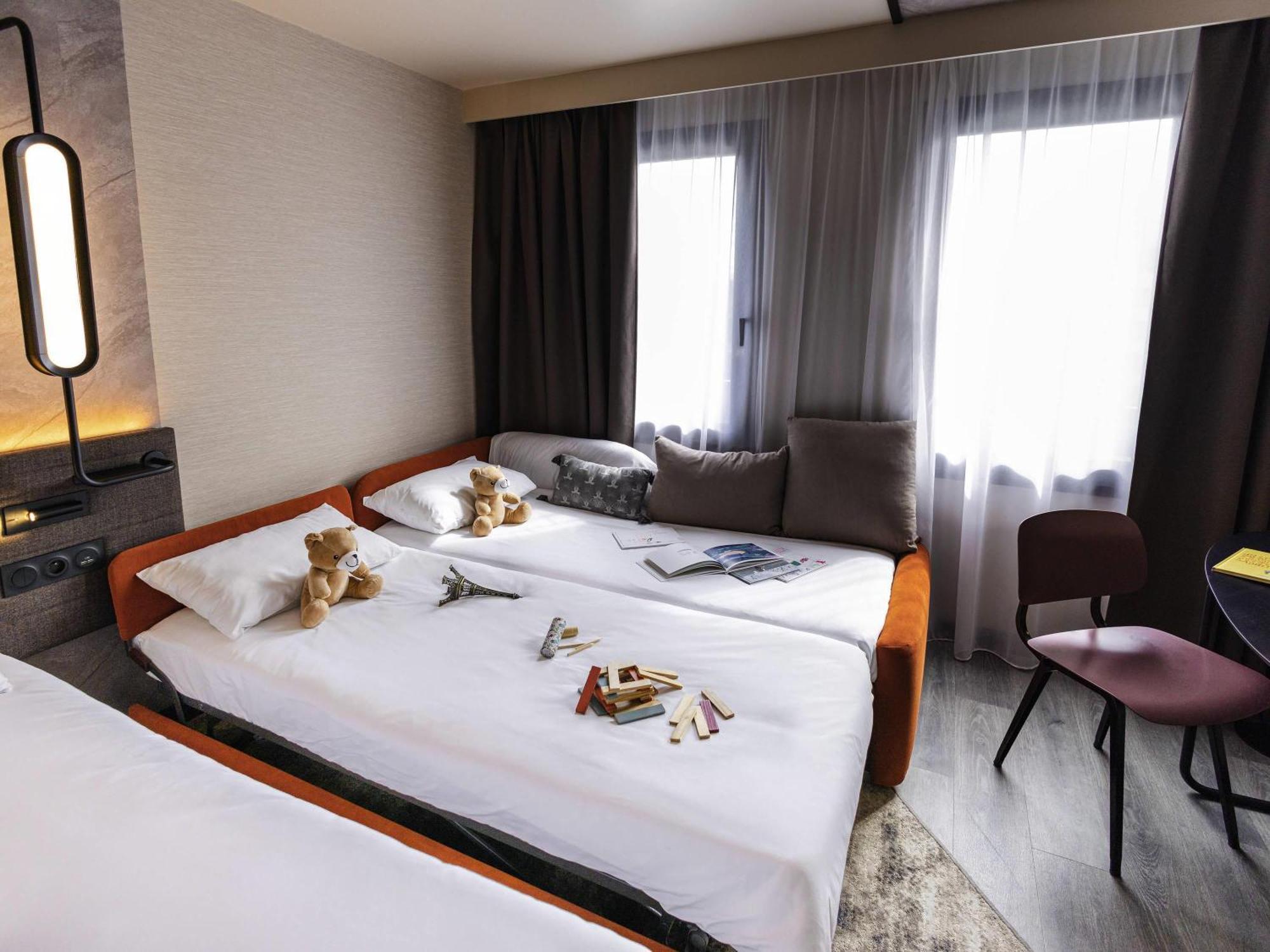 โนโวเทล ปารีส ซูเรเนอ ลงชอง Hotel ซูเรน ภายนอก รูปภาพ