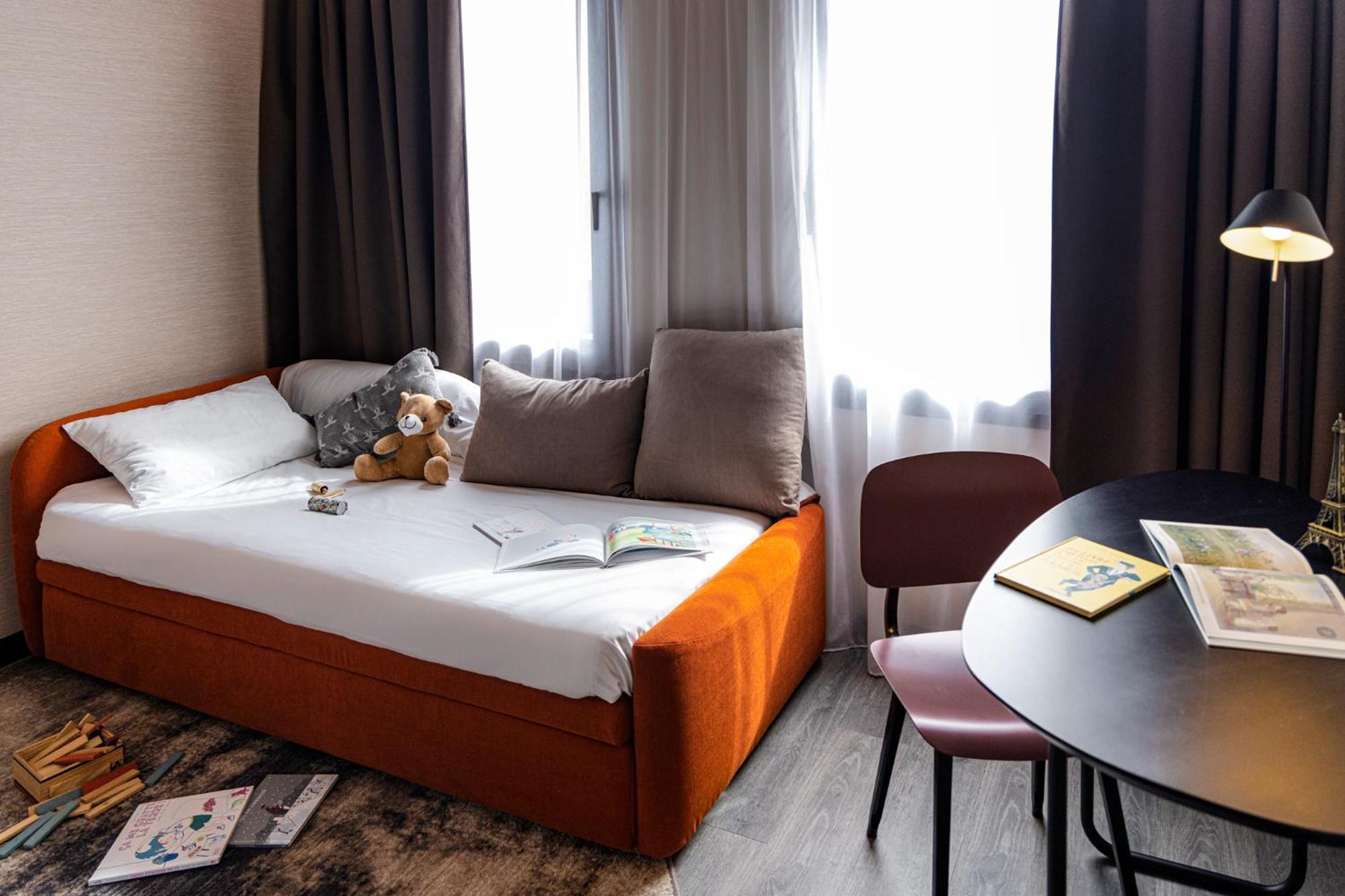 โนโวเทล ปารีส ซูเรเนอ ลงชอง Hotel ซูเรน ภายนอก รูปภาพ